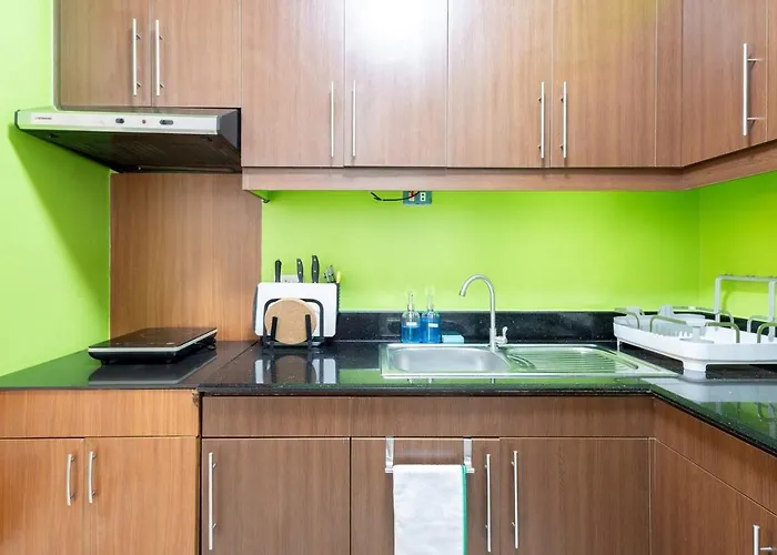 New 2br Family With Free Parking & Fiber Wi-fi