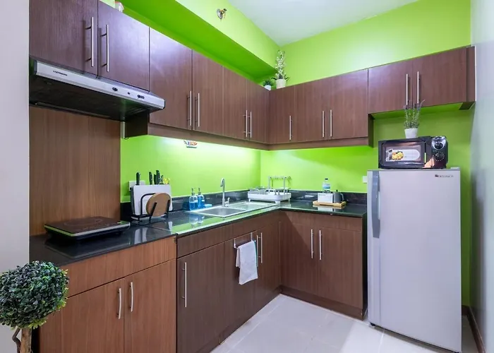 New 2br Family With Free Parking & Fiber Wi-fi Apartment Manila