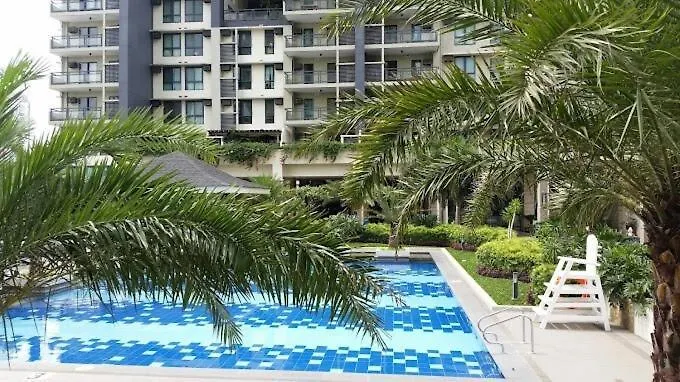 New 2br Family With Free Parking & Fiber Wi-fi *