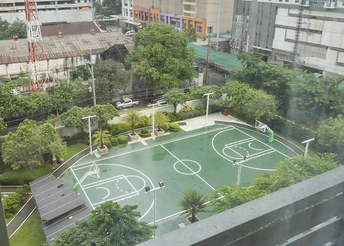 New 2br Family With Free Parking & Fiber Wi-fi Apartment Manila